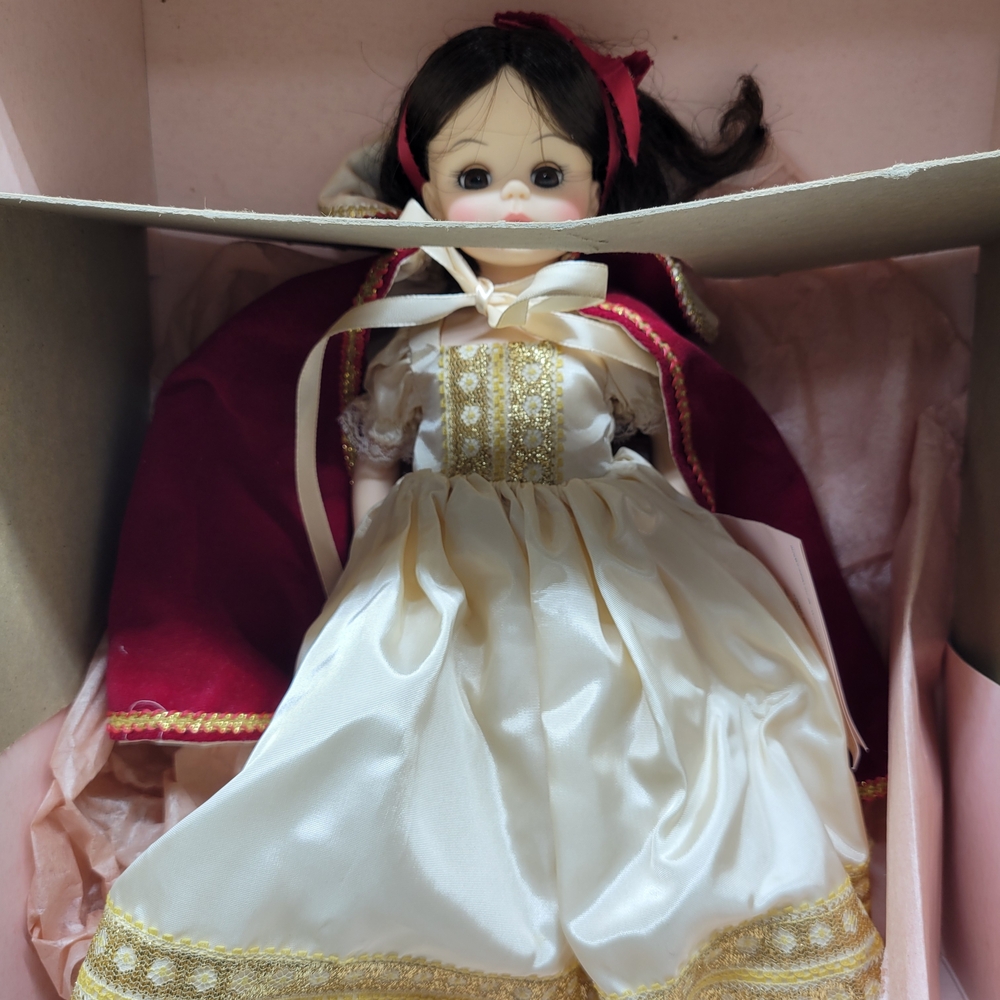 Madame Alexander Doll Snow White with Red and White Dress